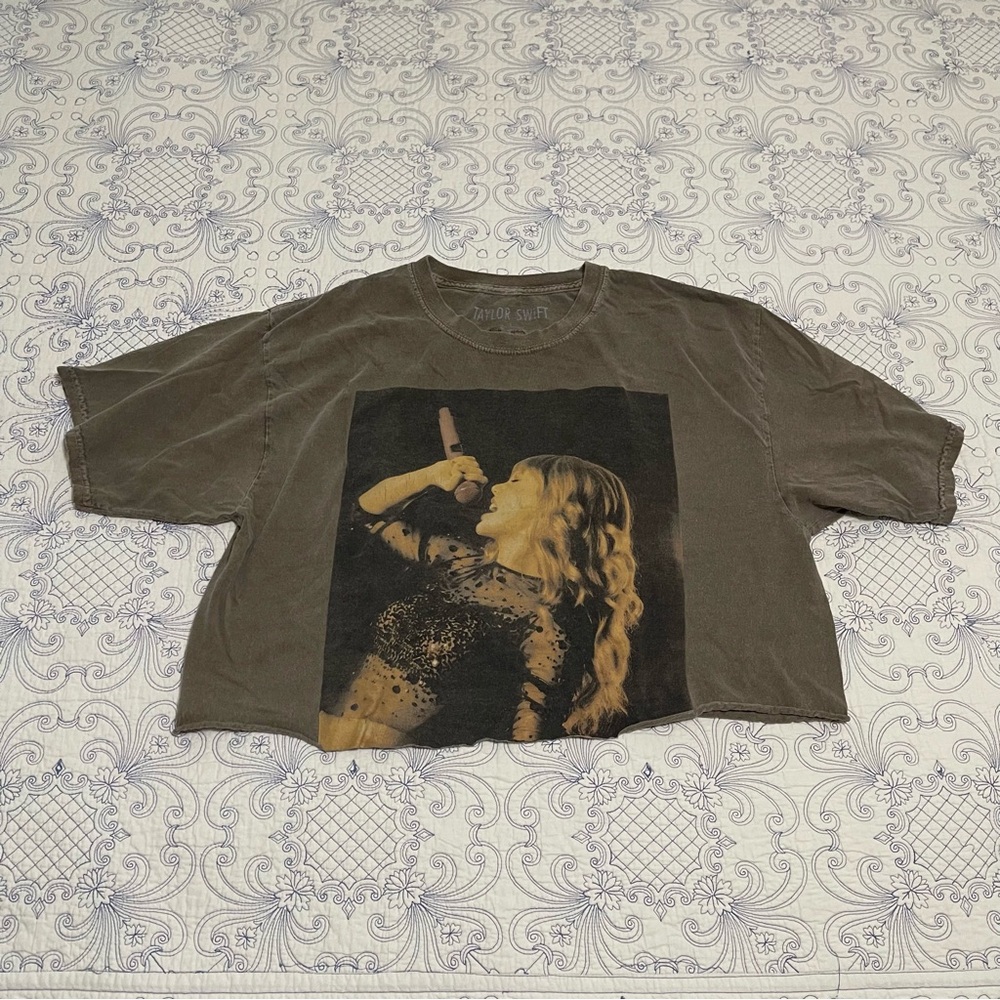 Taylor Swift RED TV Graphic Crop Top
